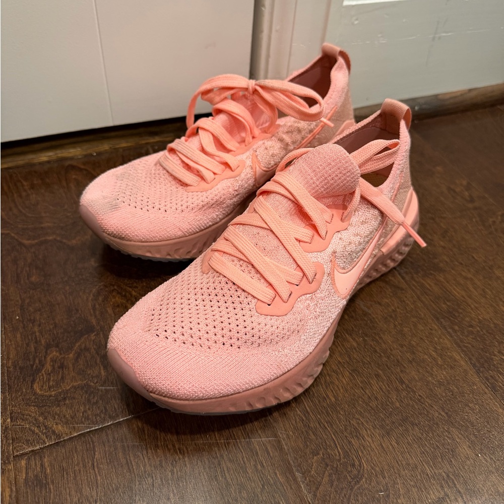 Nike Women's Coral Sneakers
